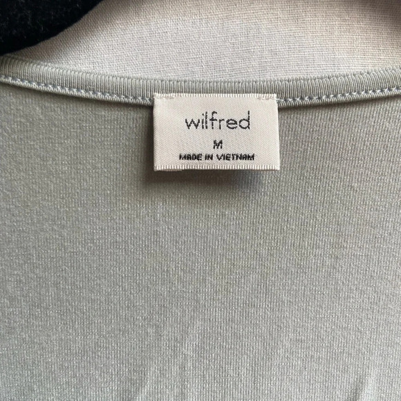 Wilfred Aritzia Contour V neck Longsleeve thong bodysuit Sz M - Picture 5 of 9